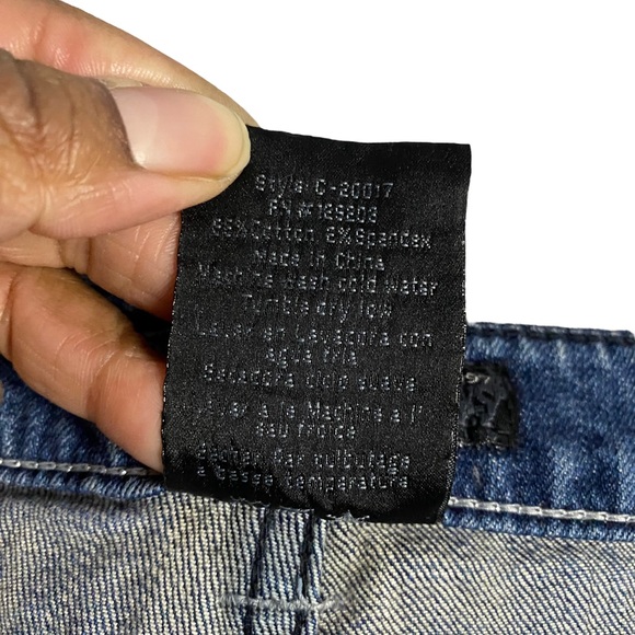 Cello Women's Low Rise Medium Indigo Frayed Hem Denim Jeans - Picture 6 of 10